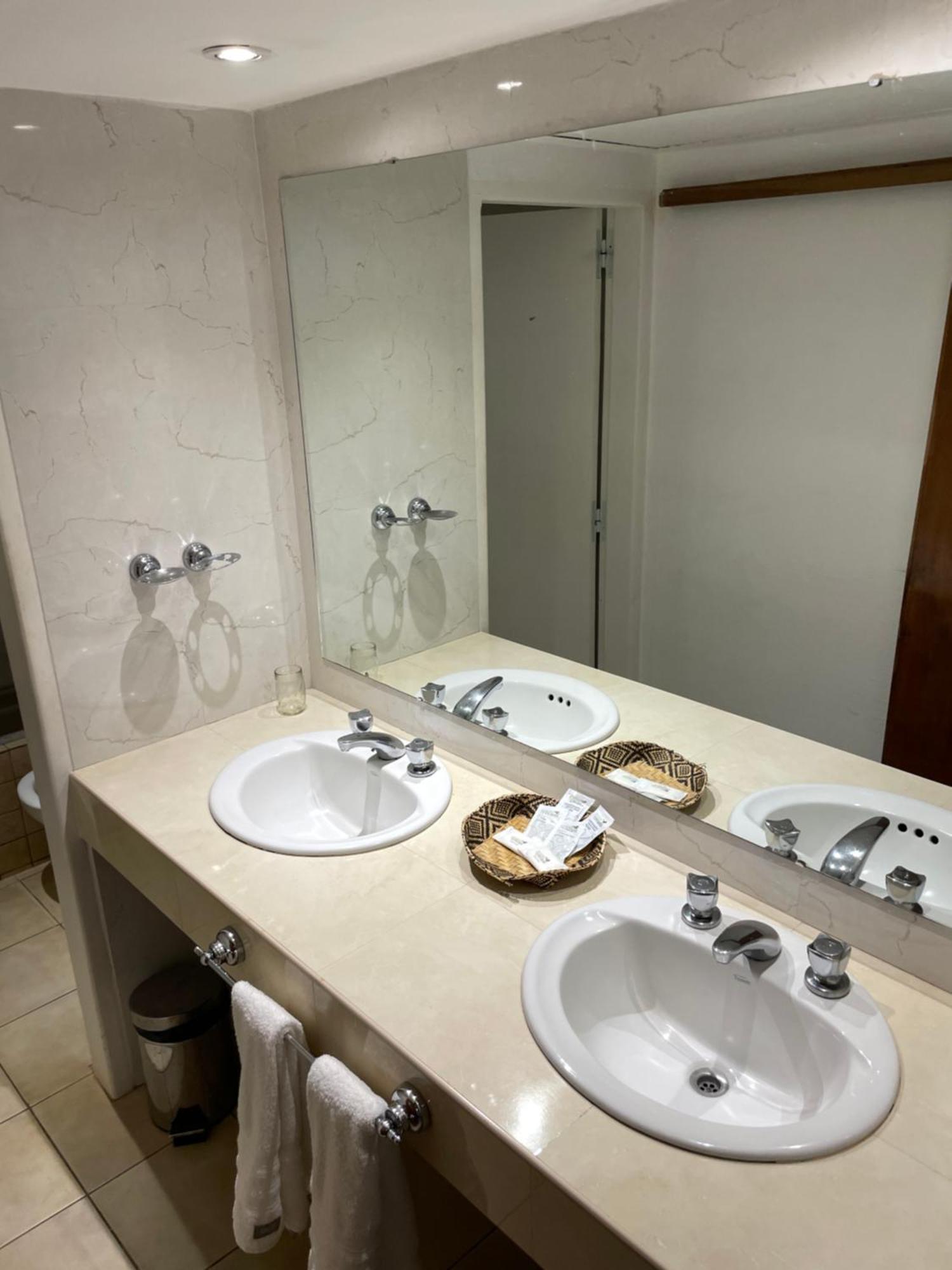 Julio Cesar Hotel Posadas Zewnętrze zdjęcie