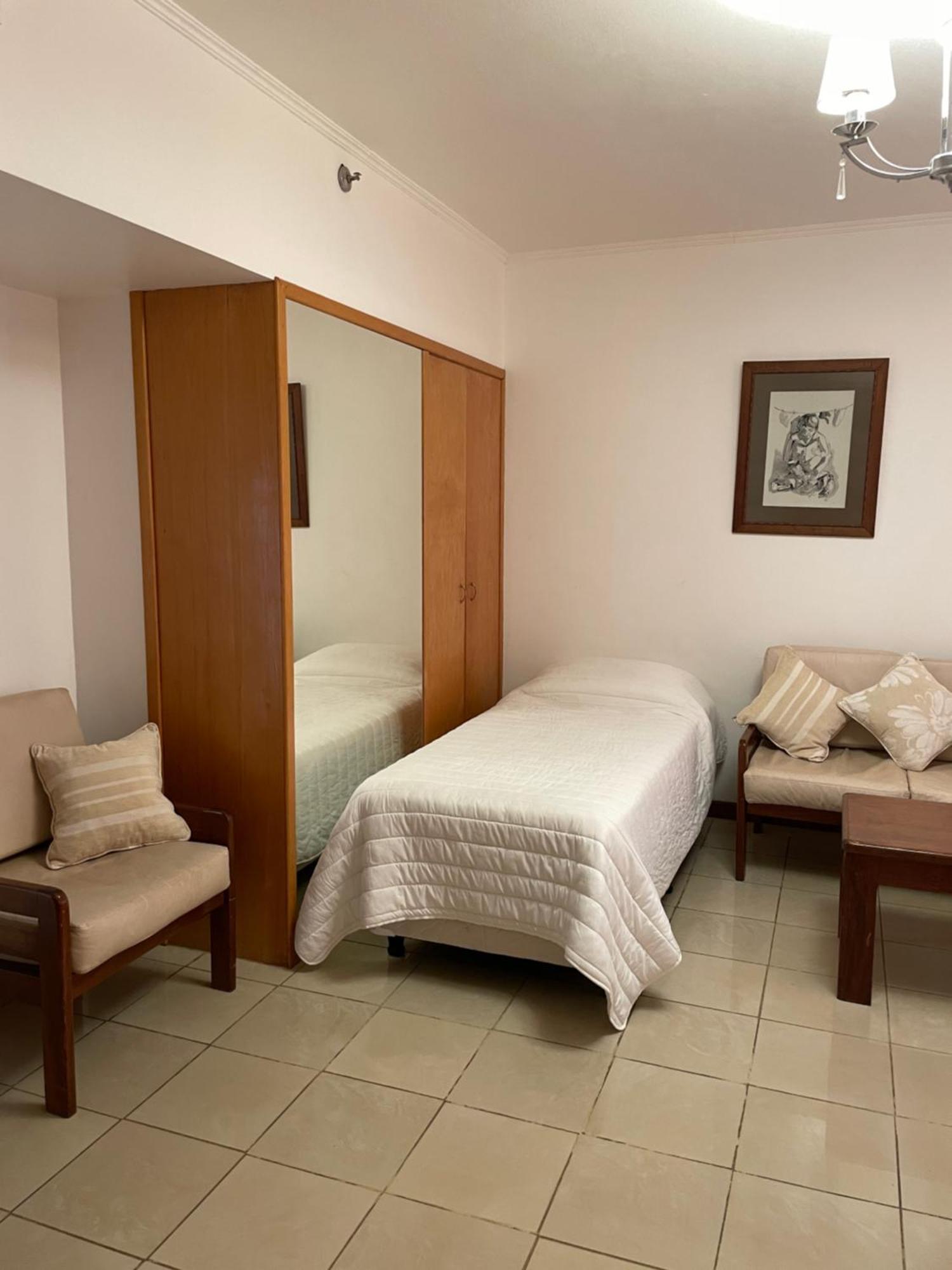 Julio Cesar Hotel Posadas Zewnętrze zdjęcie